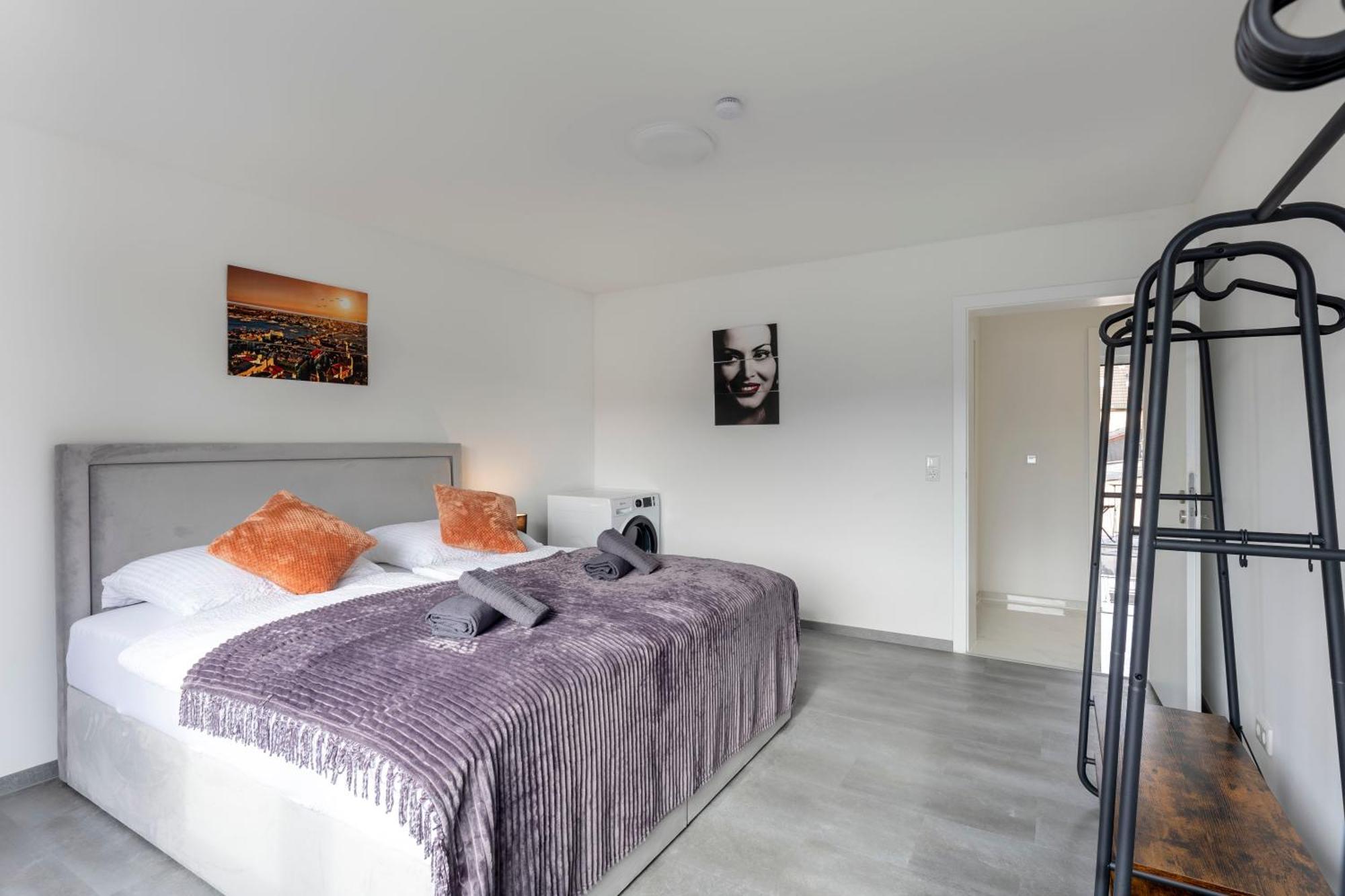 44 Apartments - Modern, Gemuetlich, Wlan, Balkon, Stellplatz Wuppertal Eksteriør bilde